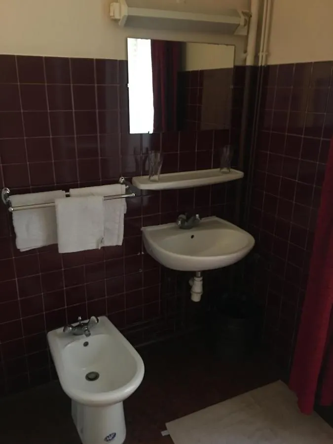 Hotel A La Pinte Du Nord Paris