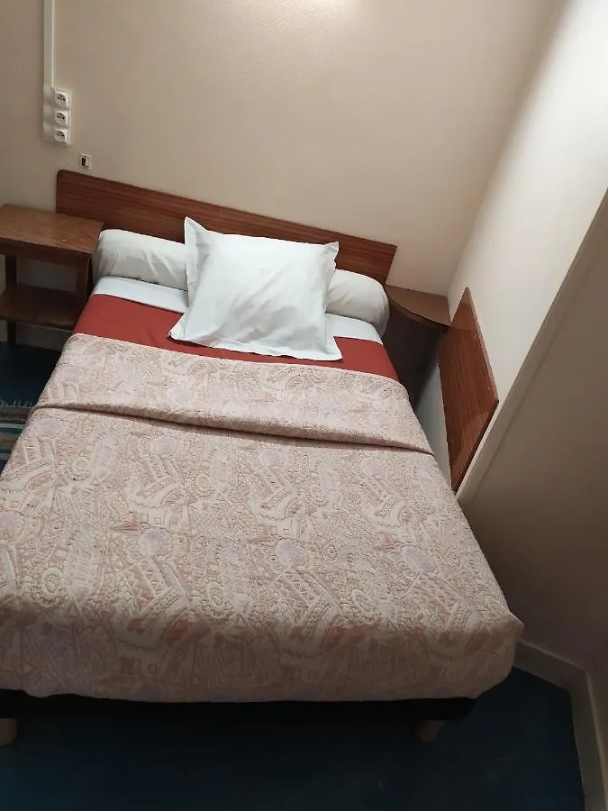 A La Pinte Du Nord Hotel Paryż