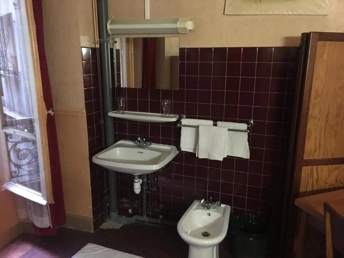 Hotel A La Pinte Du Nord Paryż